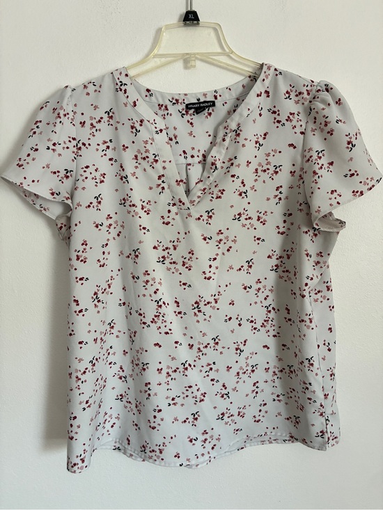 Hilary Radley Tops - Hilary Radley Short Sleeve floral Blouse Size Large